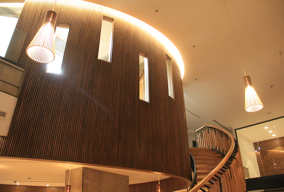 Ancoria Bank Slide 03 960x650 px